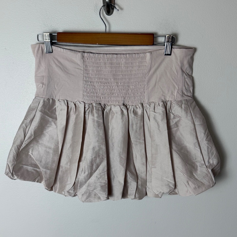 Anthropologie Neutral Bubble Hem Mini Skirt Smocked Back Size M Coquette Y2K - Picture 6 of 11